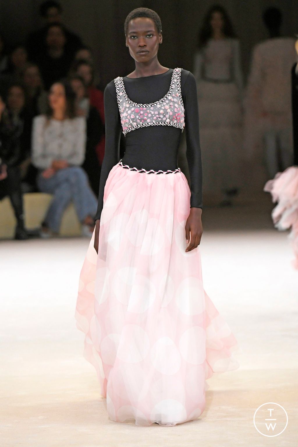 Fashion Week Paris Spring/Summer 2024 look 50 de la collection Chanel couture
