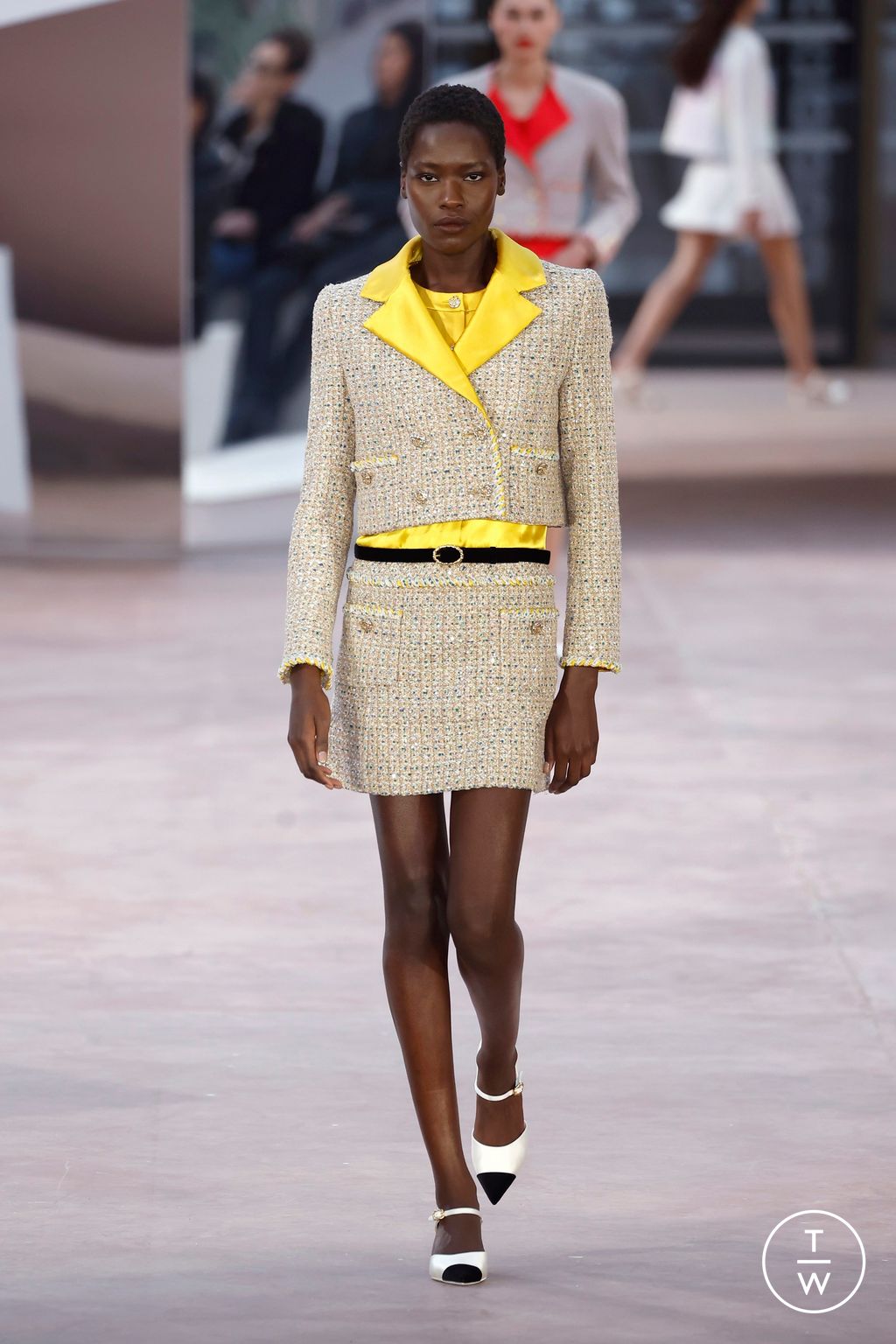 Fashion Week Paris Spring/Summer 2025 look 31 from the Chanel collection 高级定制