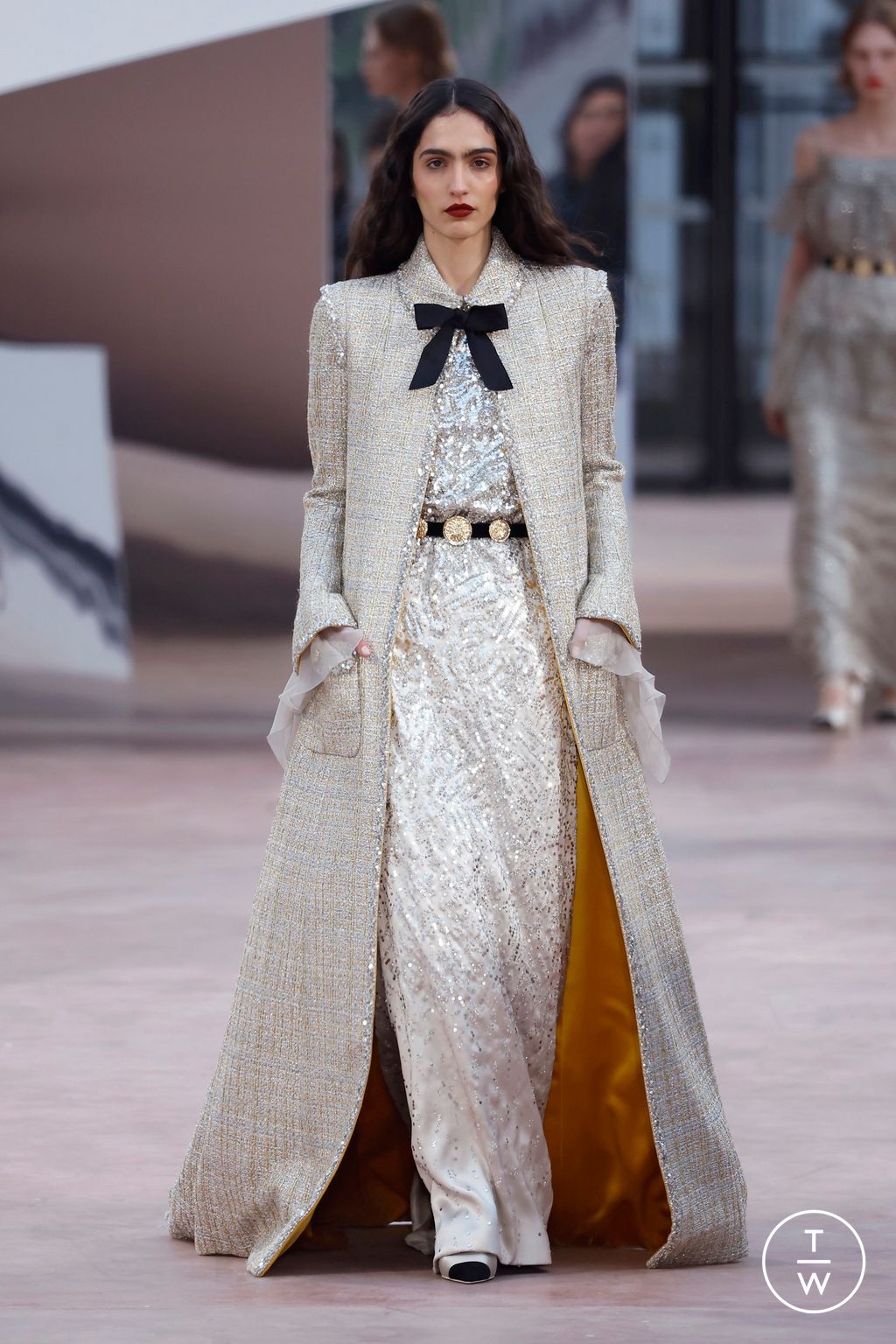 Fashion Week Paris Spring/Summer 2025 look 103 from the Chanel collection 高级定制