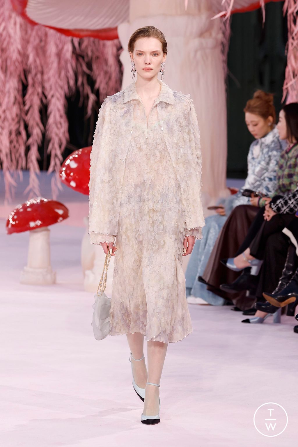 Fashion Week Paris Spring/Summer 2026 look 7 from the Chanel collection 高级定制