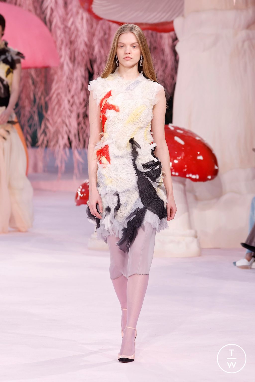 Fashion Week Paris Spring/Summer 2026 look 24 from the Chanel collection 高级定制