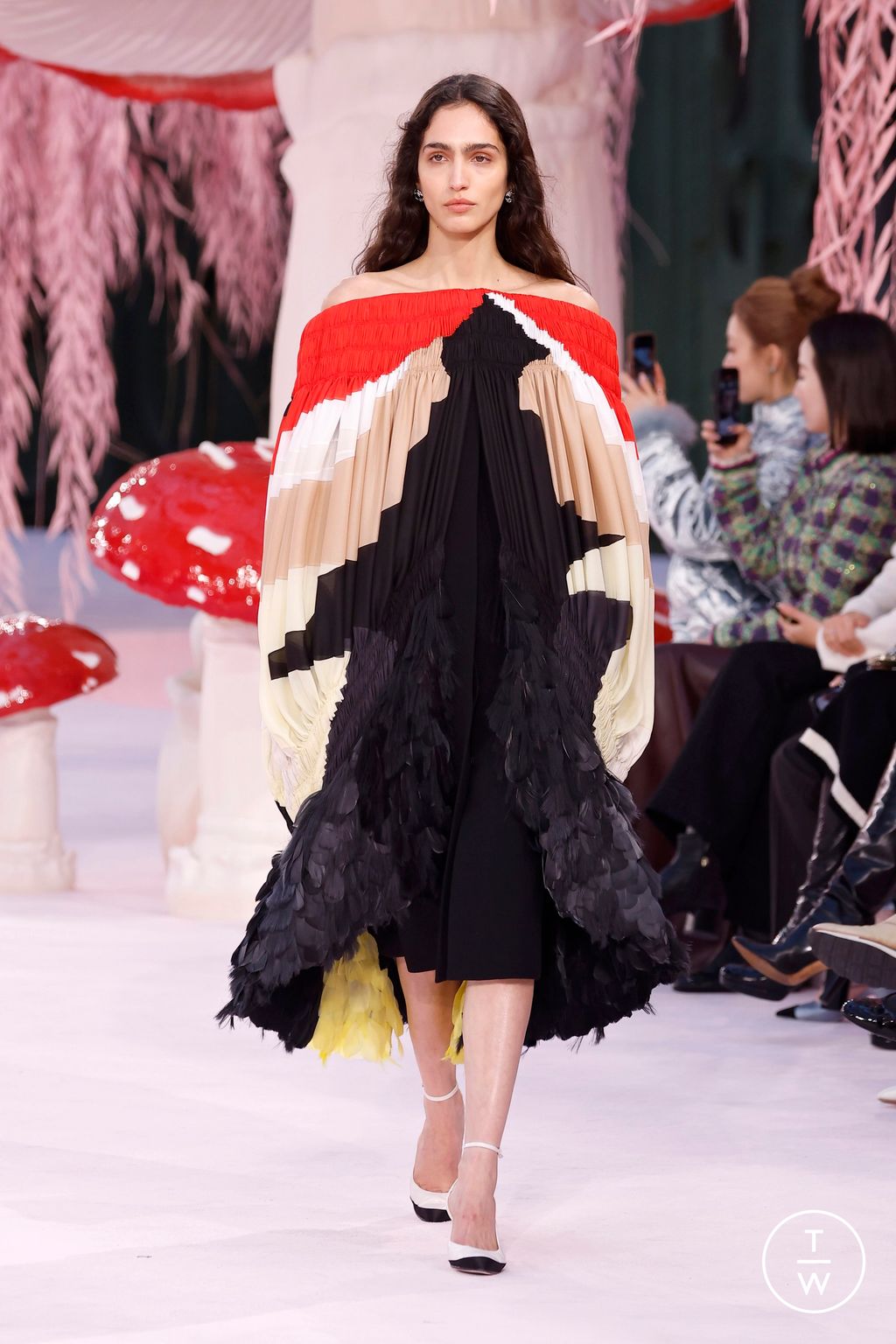 Fashion Week Paris Spring/Summer 2026 look 44 from the Chanel collection 高级定制