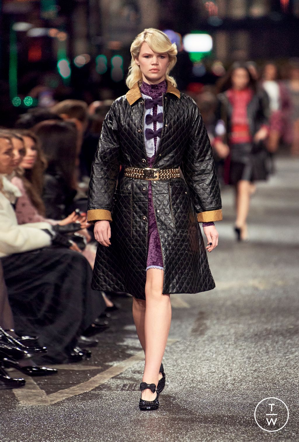 Fashion Week Paris Pre-Fall 2024 look 23 from the Chanel collection 女装