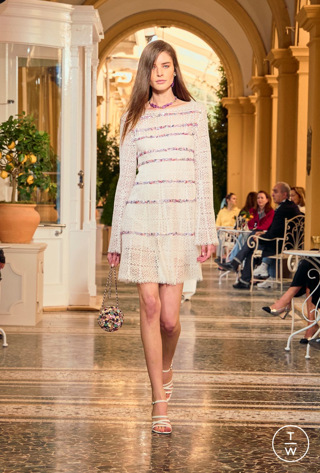 Fashion Week Paris Resort 2026 look 39 from the Chanel collection womenswear