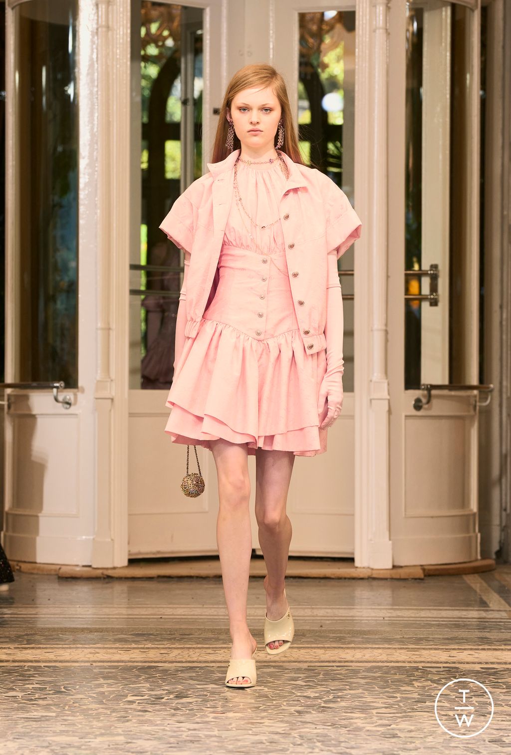 Fashion Week Paris Resort 2026 look 57 from the Chanel collection womenswear