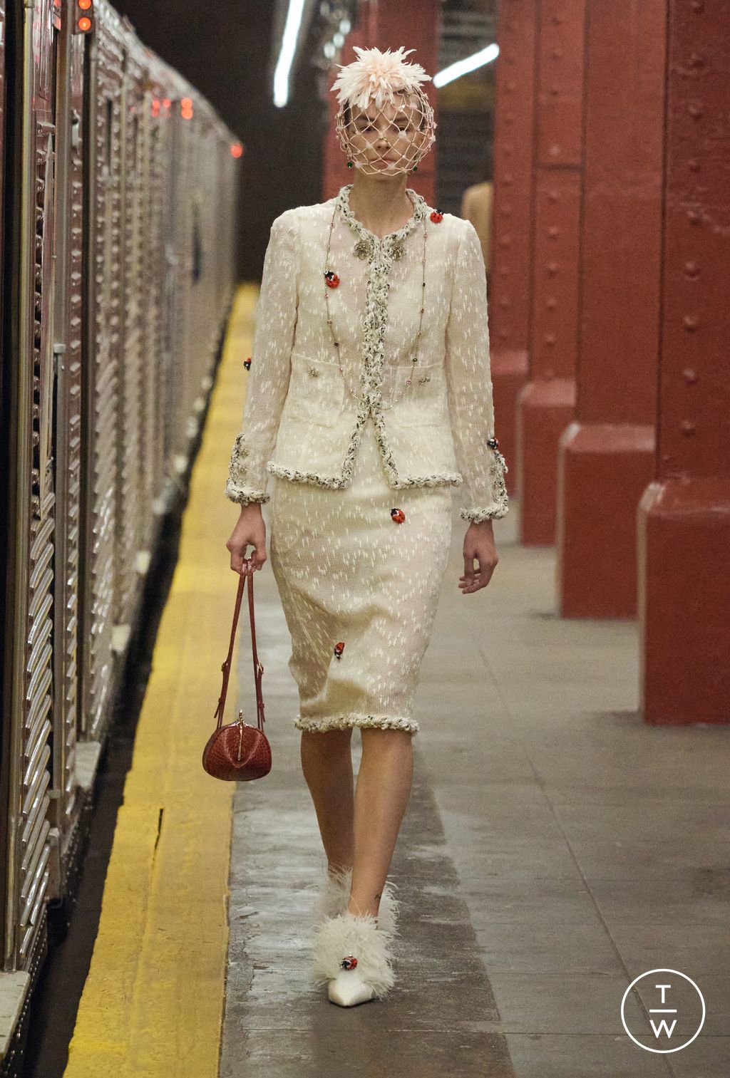 Fashion Week Paris Pre-Fall 2026 look 26 from the Chanel collection womenswear