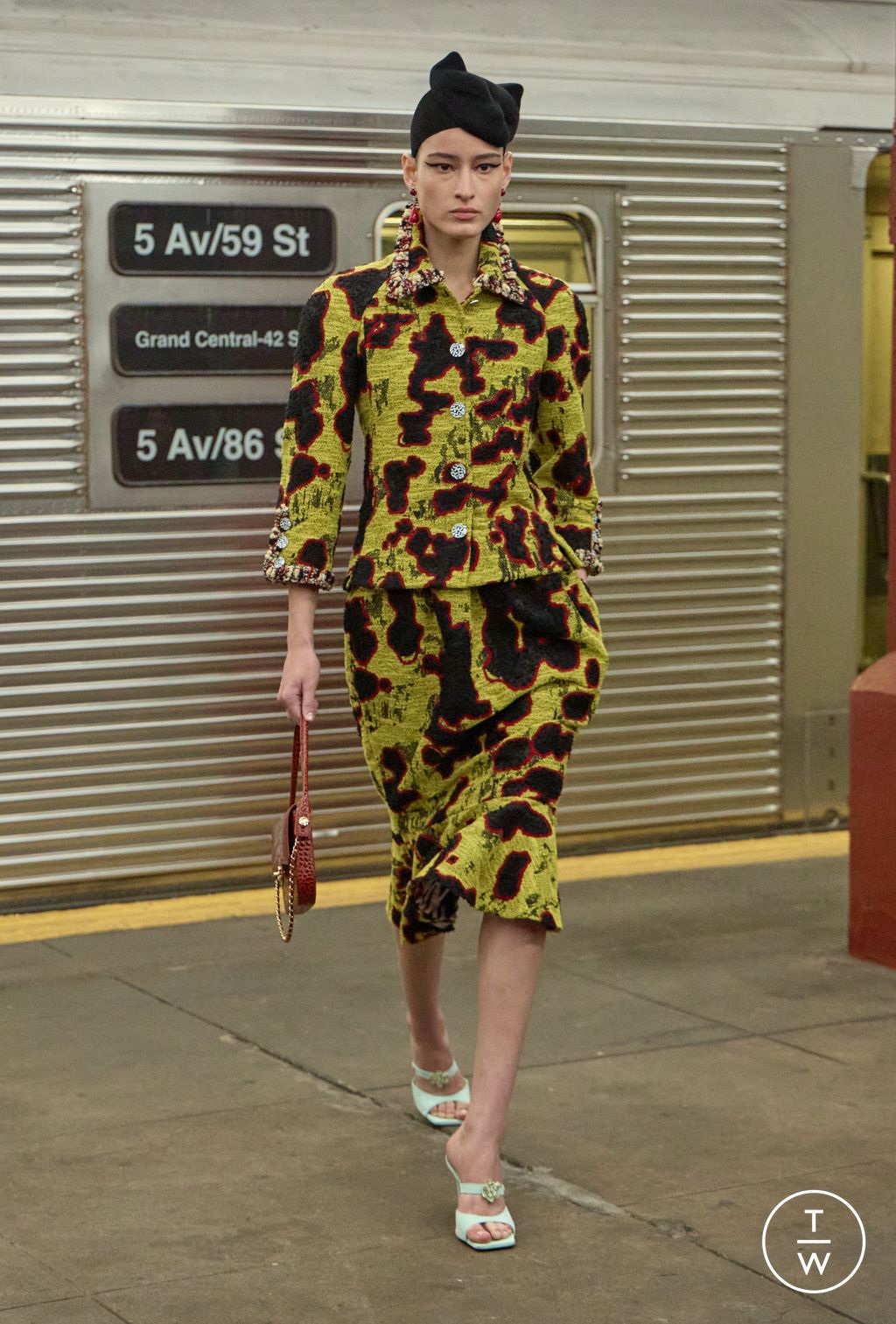 Fashion Week Paris Pre-Fall 2026 look 64 from the Chanel collection womenswear