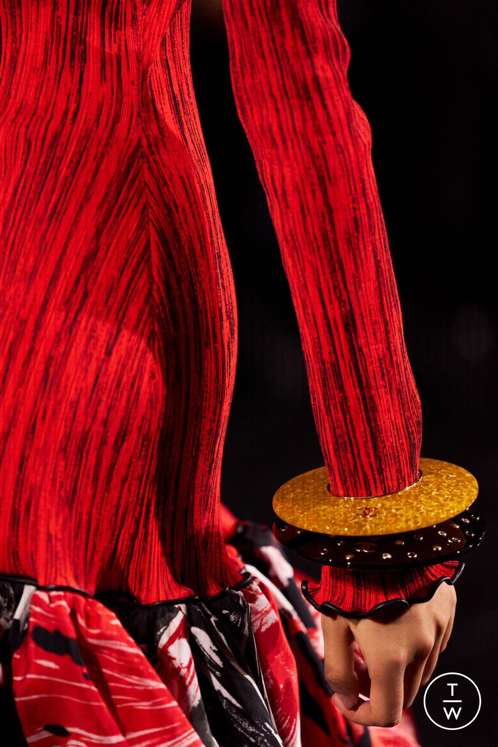 Fashion Week Paris Spring/Summer 2026 look 7 de la collection Chanel womenswear accessories