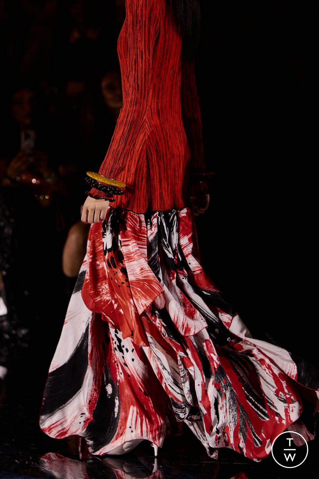 Fashion Week Paris Spring/Summer 2026 look 2 de la collection Chanel womenswear accessories