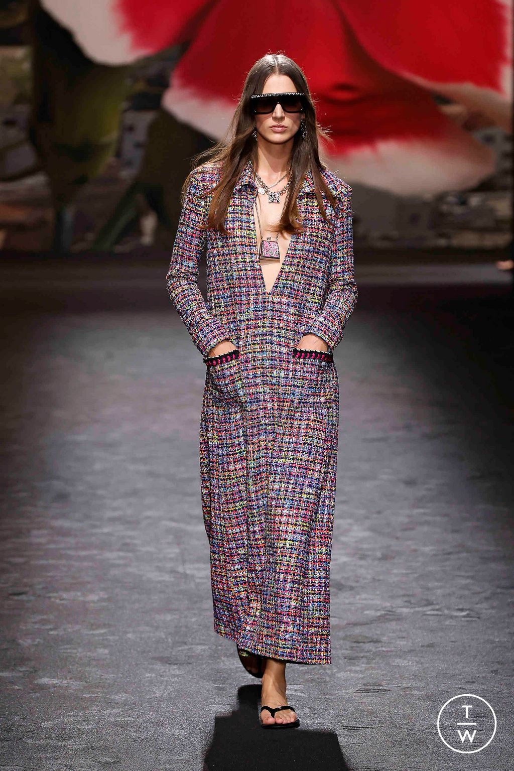 Fashion Week Paris Spring/Summer 2024 look 2 de la collection Chanel womenswear