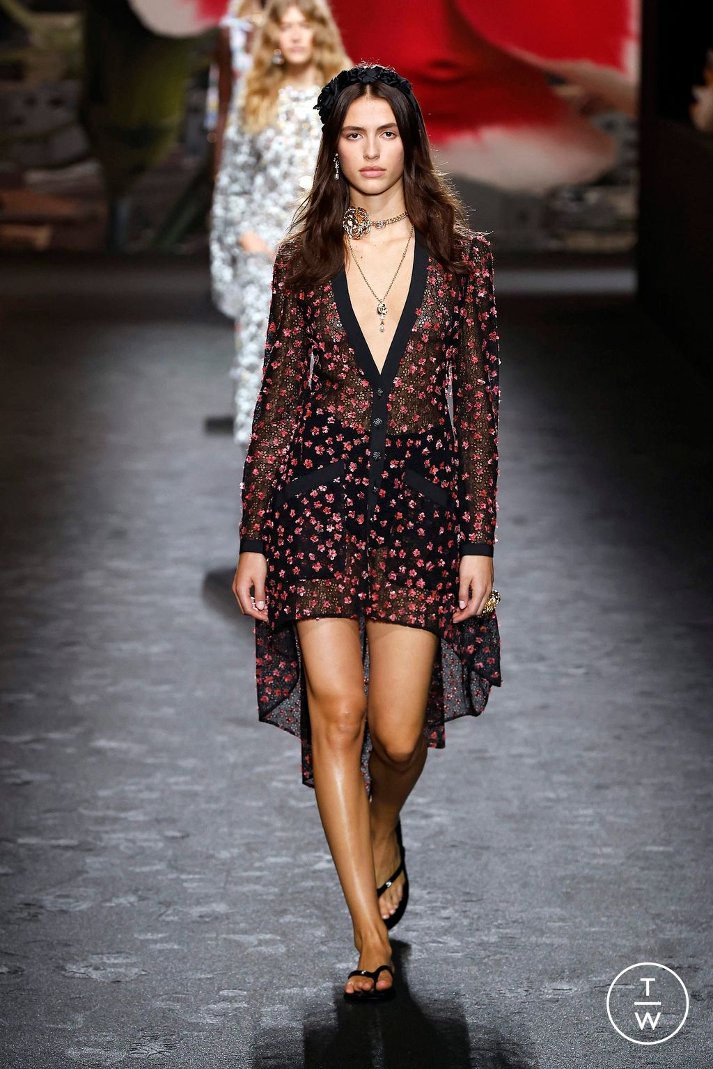 Fashion Week Paris Spring/Summer 2024 look 69 from the Chanel collection womenswear