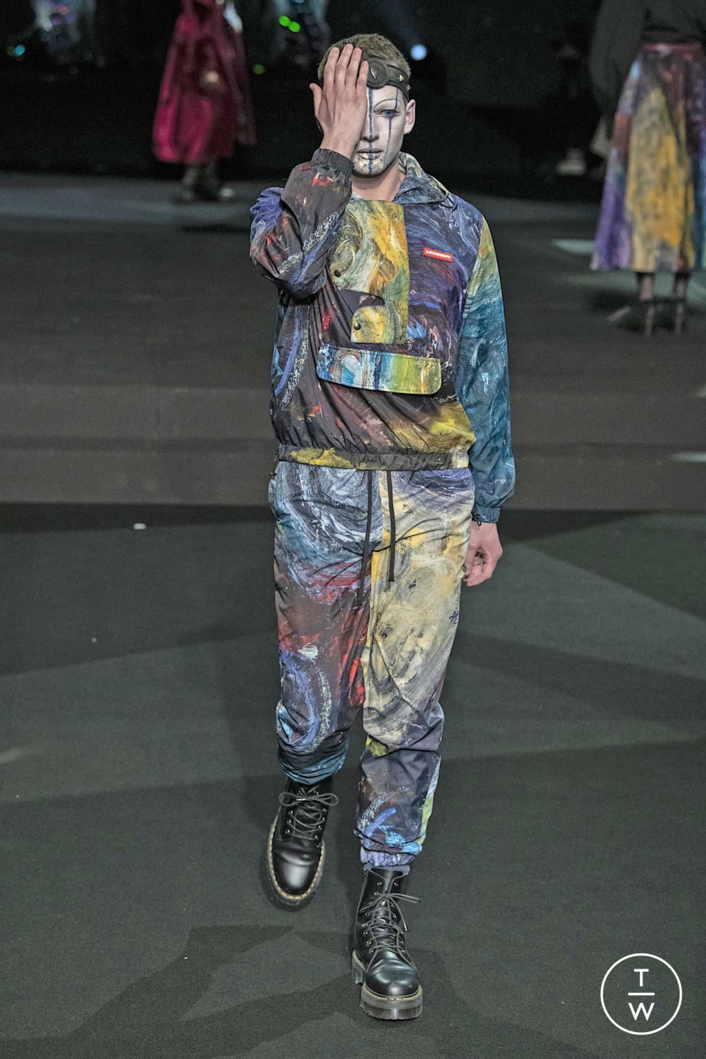 Fashion Week London Fall/Winter 2020 look 16 de la collection Charles Jeffrey LOVERBOY menswear