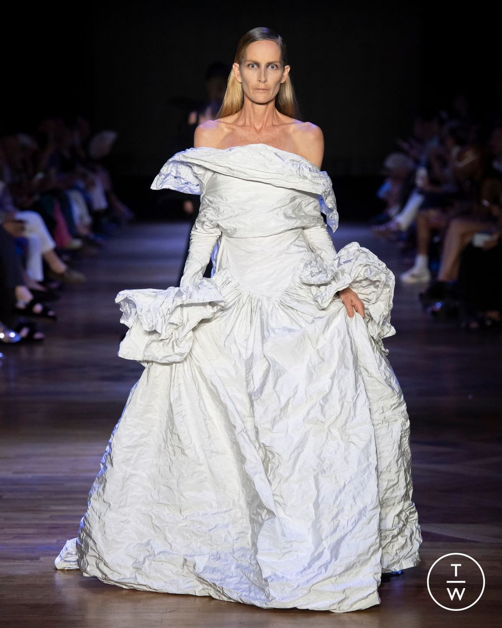 Fashion Week Paris Fall/Winter 2024 look 23 de la collection Charles de Vilmorin couture