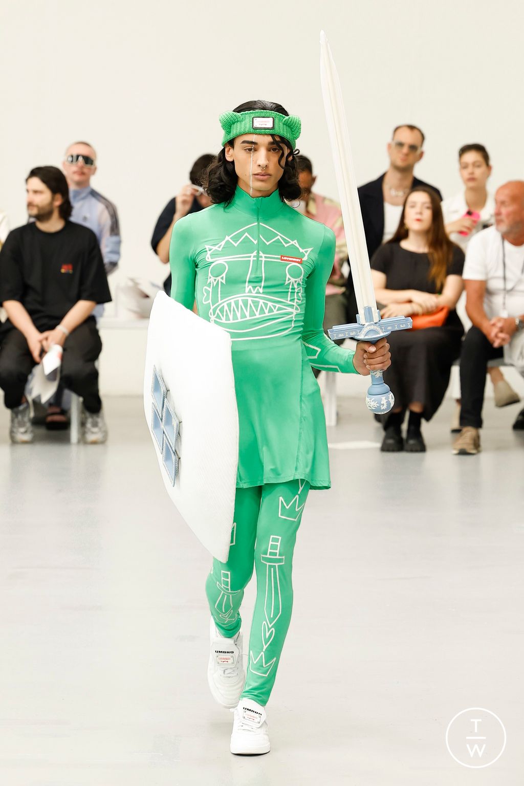 Fashion Week Milan Spring/Summer 2024 look 7 from the Charles Jeffrey LOVERBOY collection menswear