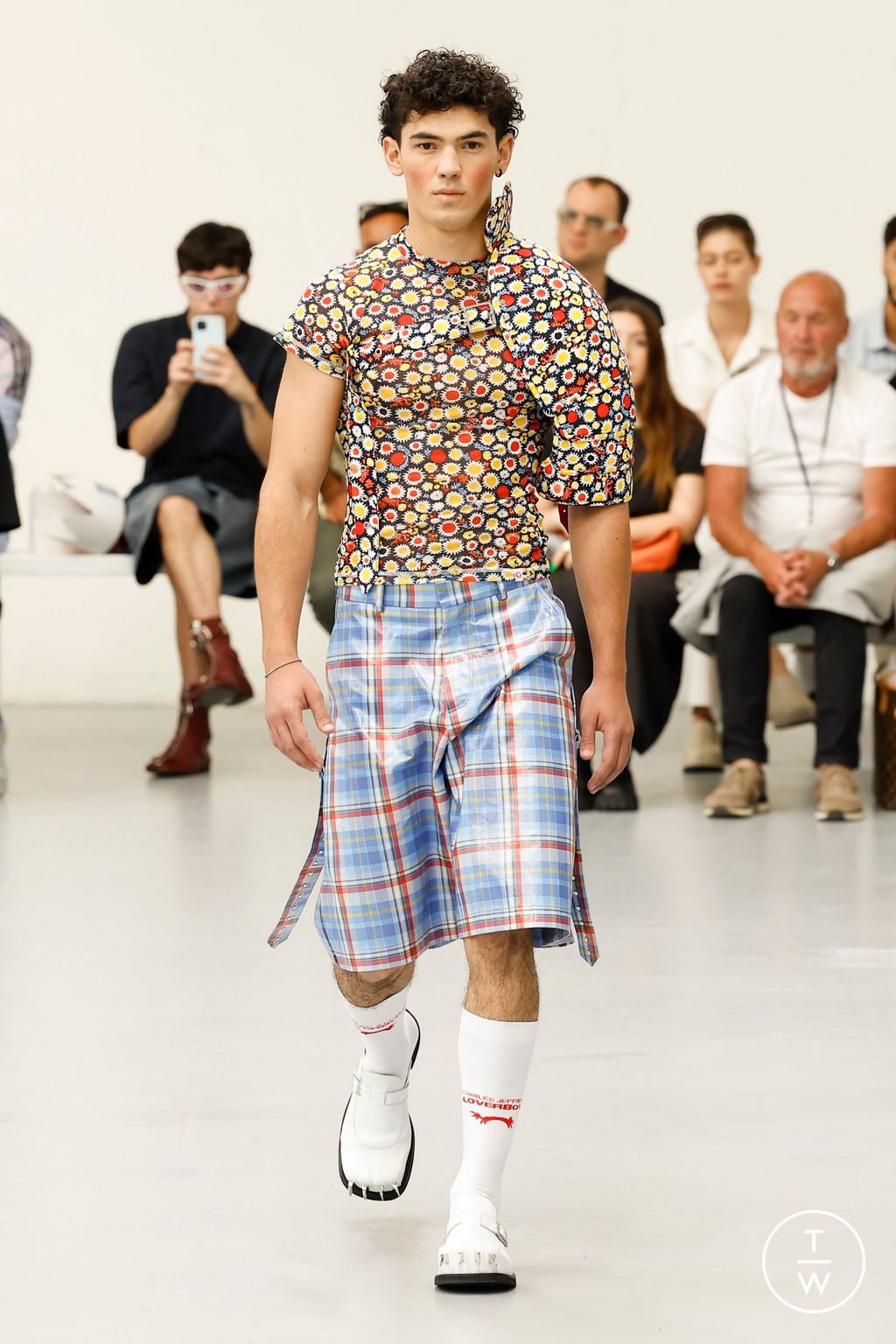 Fashion Week Milan Spring/Summer 2024 look 34 from the Charles Jeffrey LOVERBOY collection menswear