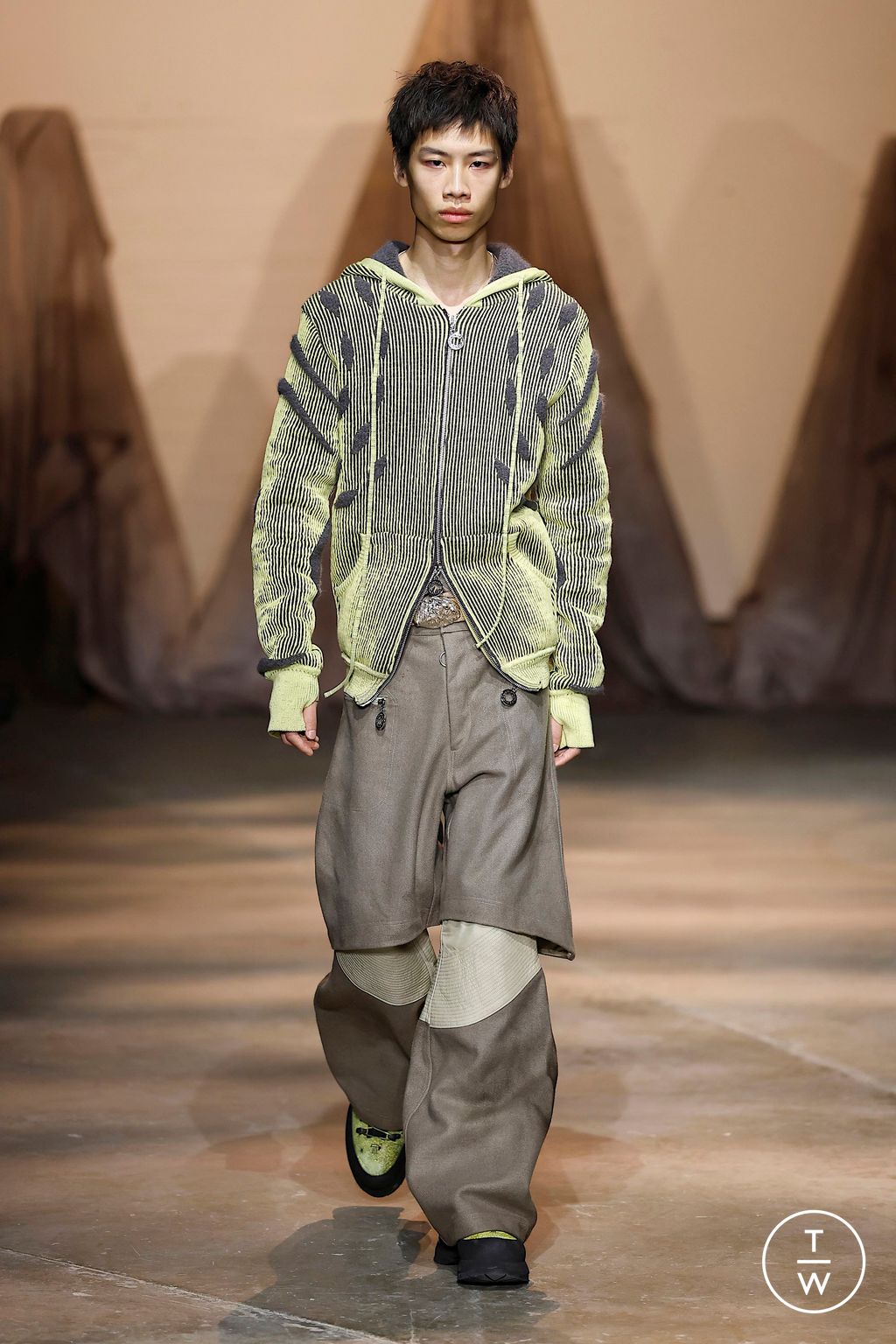Fashion Week London Fall/Winter 2025 look 5 from the Charlie Constantinou collection womenswear