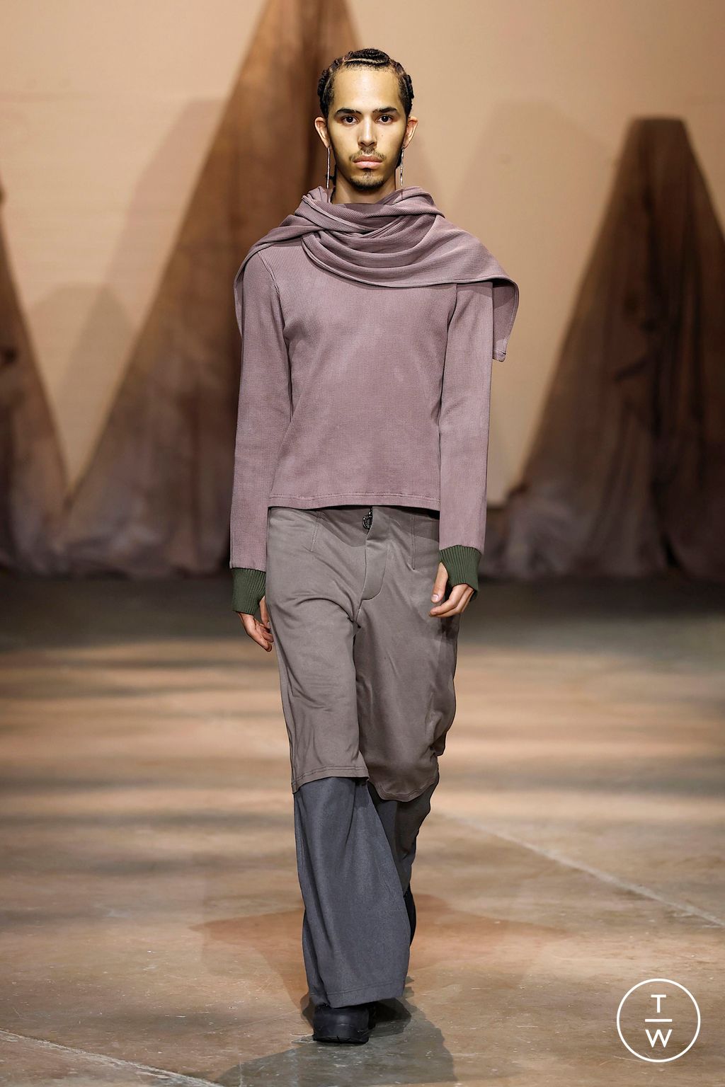 Fashion Week London Fall/Winter 2025 look 7 from the Charlie Constantinou collection womenswear