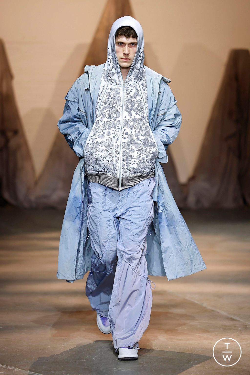 Fashion Week London Fall/Winter 2025 look 14 from the Charlie Constantinou collection womenswear