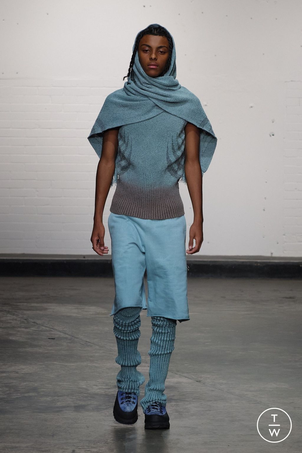 Fashion Week London Spring/Summer 2025 look 19 from the Charlie Constantinou collection womenswear