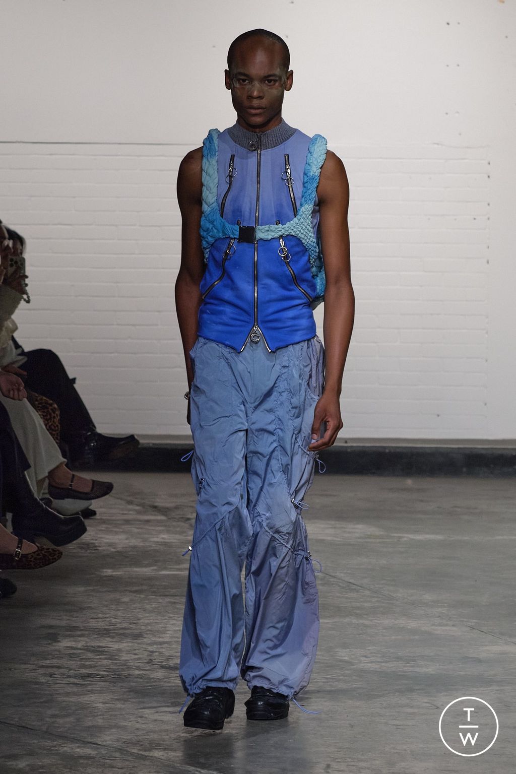 Fashion Week London Spring/Summer 2025 look 23 from the Charlie Constantinou collection womenswear