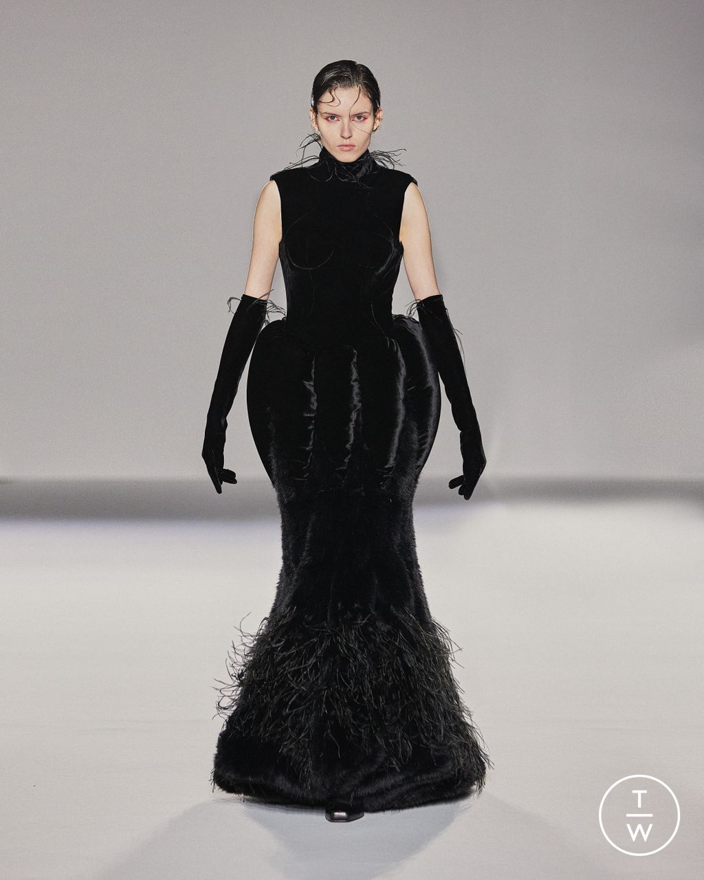 Fashion Week Paris Fall/Winter 2024 look 5 de la collection Chen Peng womenswear