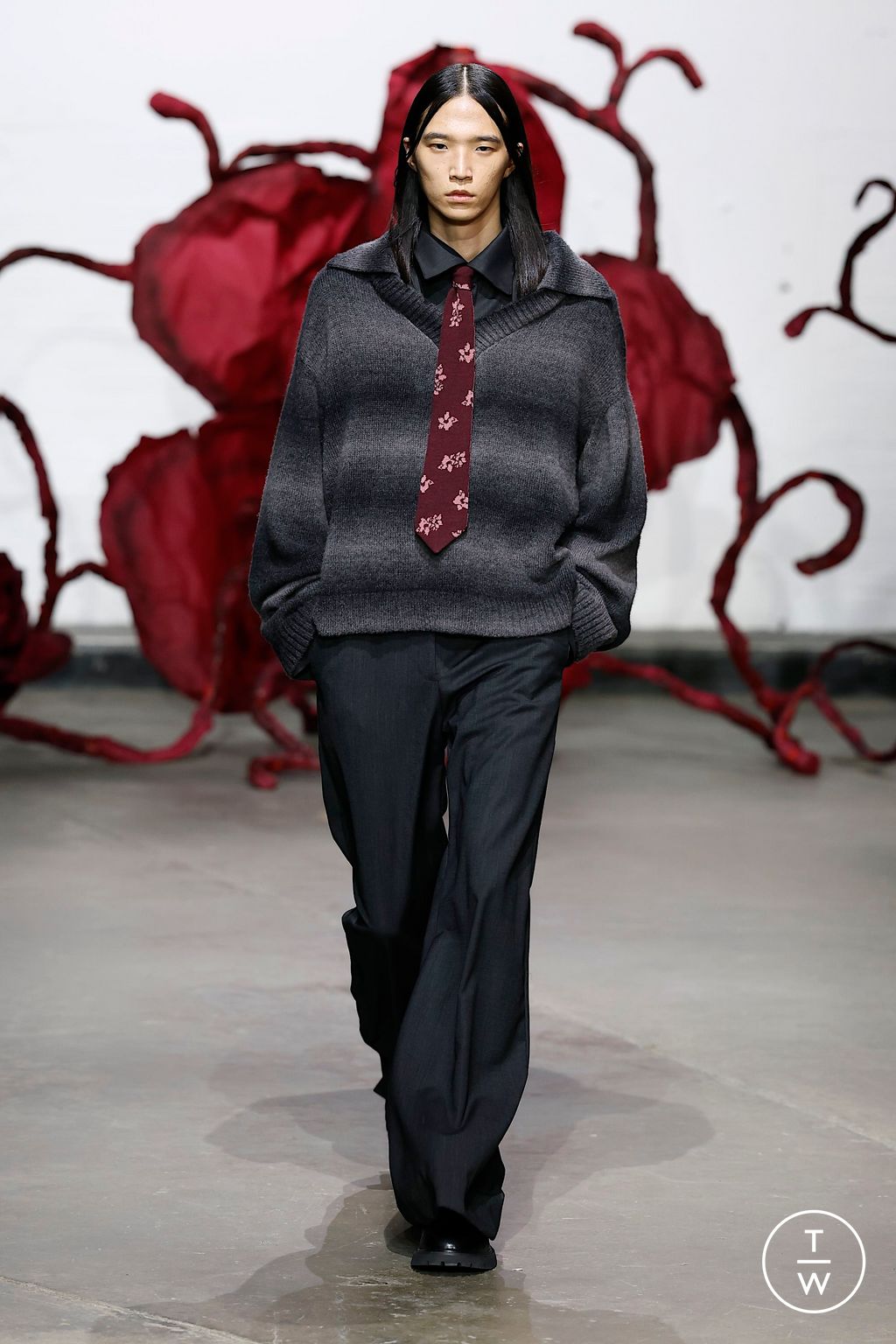 Fashion Week London Fall/Winter 2025 look 10 from the Chet Lo collection womenswear
