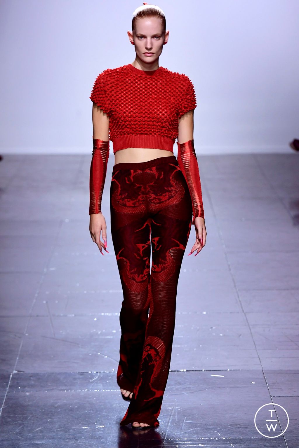 Fashion Week London Spring/Summer 2024 look 5 from the Chet Lo collection 女装