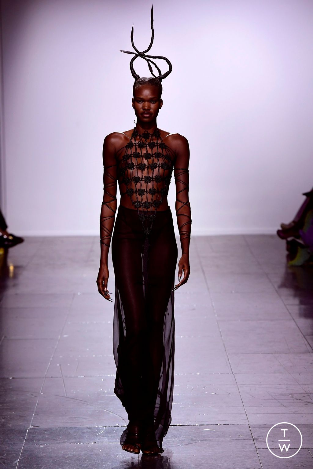 Fashion Week London Spring/Summer 2024 look 28 from the Chet Lo collection womenswear