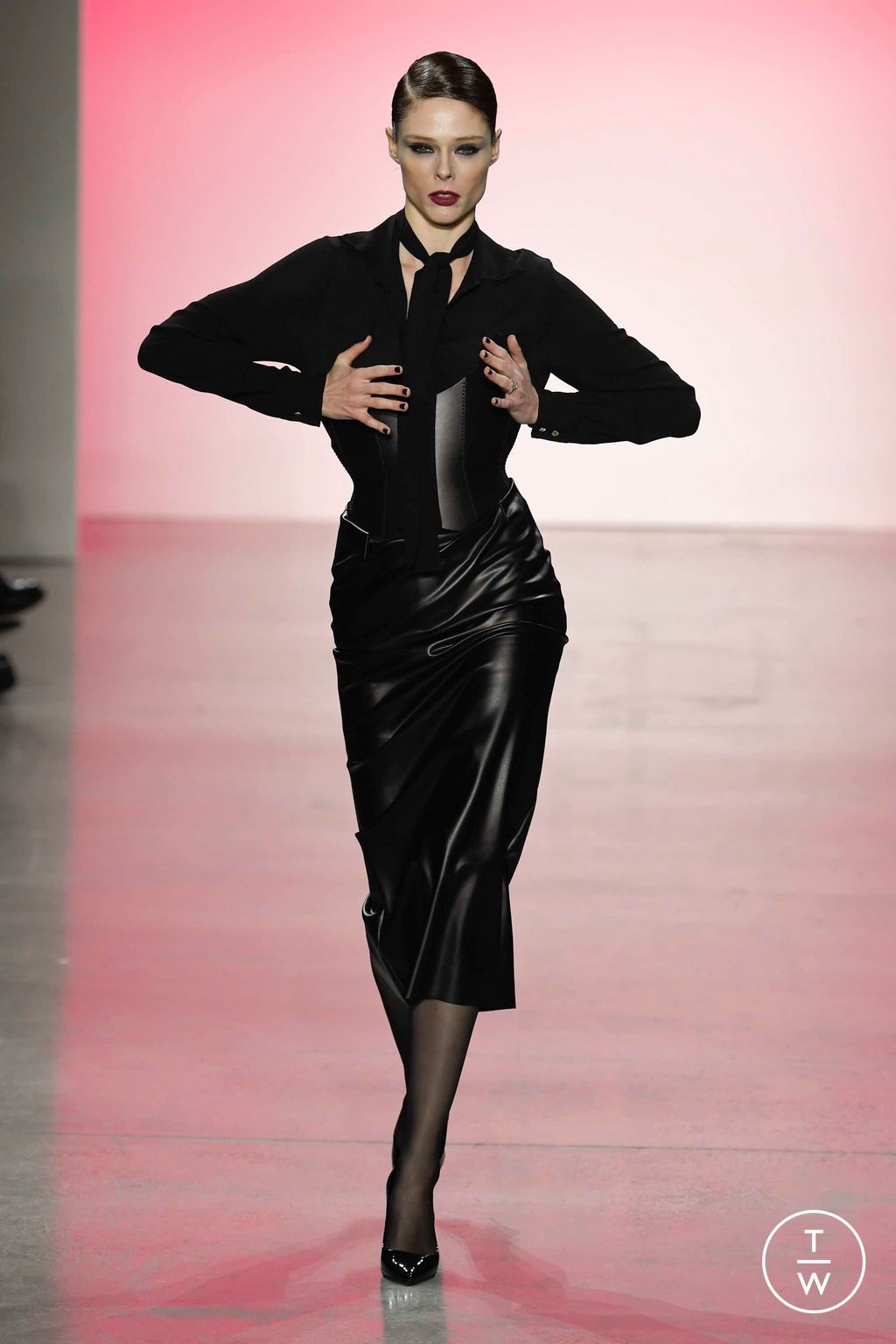 Fashion Week New York Fall/Winter 2023 look 2 from the Chiara Boni collection womenswear