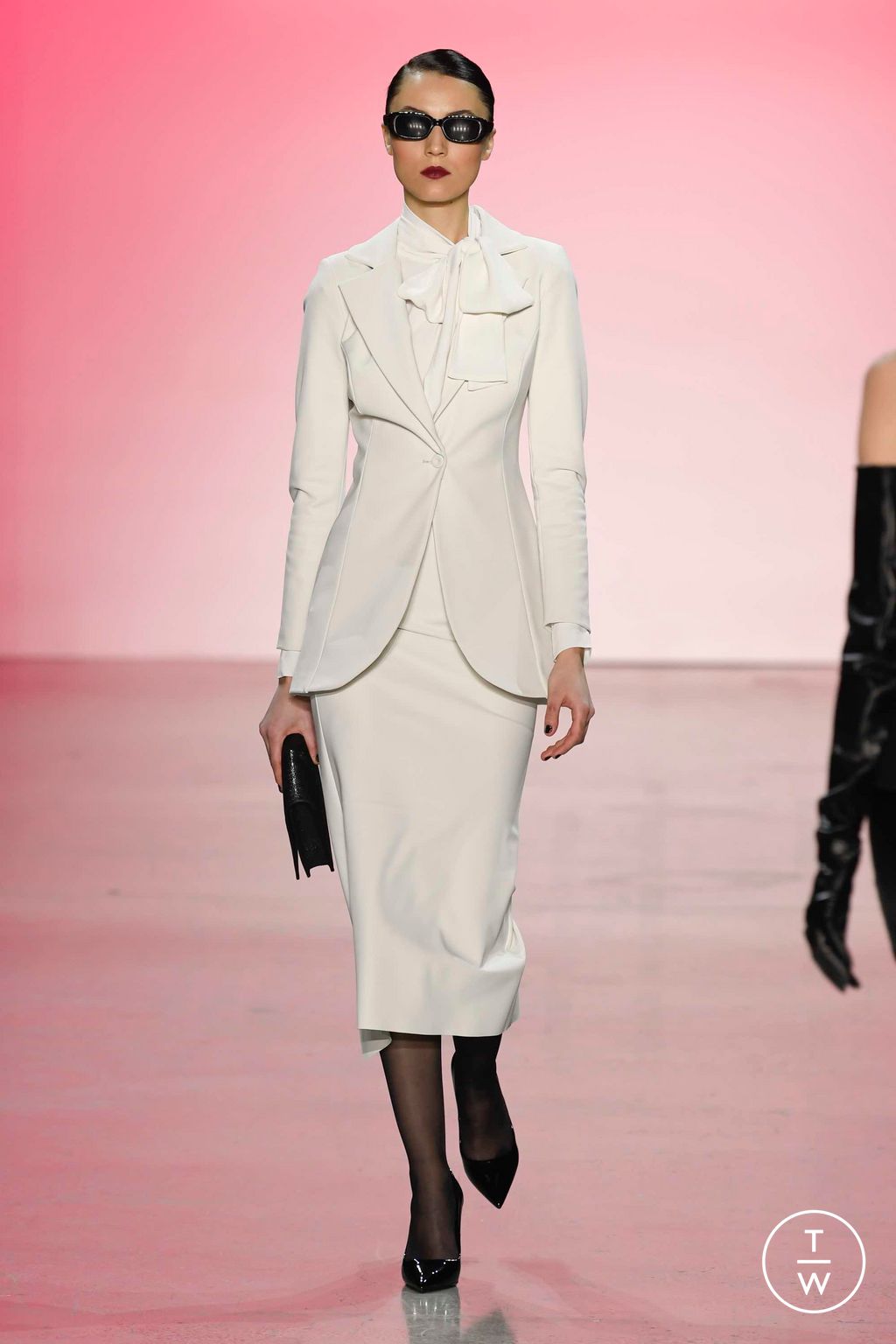 Fashion Week New York Fall/Winter 2023 look 8 from the Chiara Boni collection womenswear