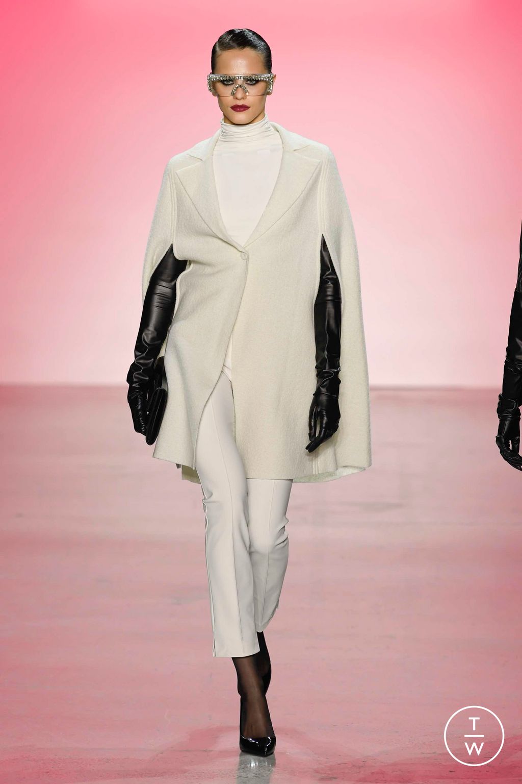 Fashion Week New York Fall/Winter 2023 look 14 from the Chiara Boni collection womenswear