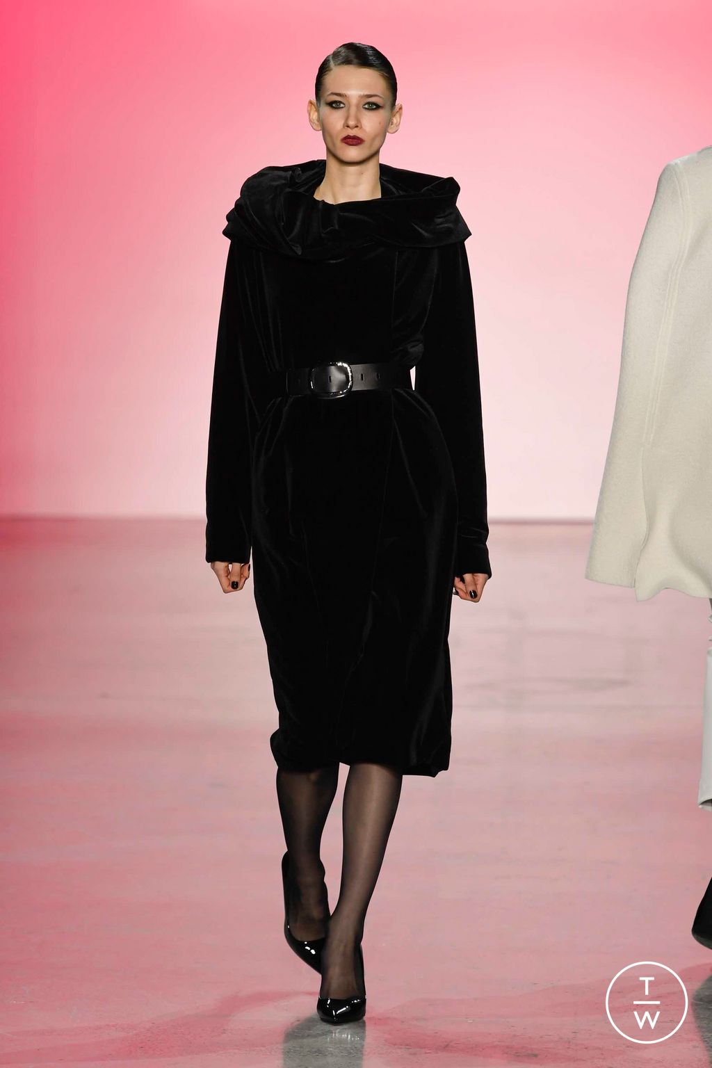 Fashion Week New York Fall/Winter 2023 look 16 from the Chiara Boni collection 女装