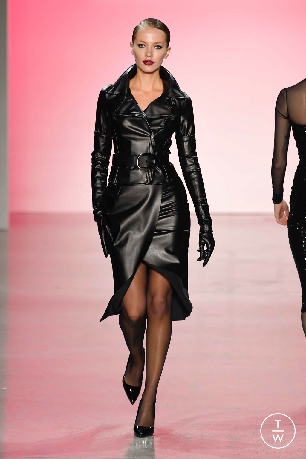 Fashion Week New York Fall/Winter 2023 look 24 from the Chiara Boni collection womenswear