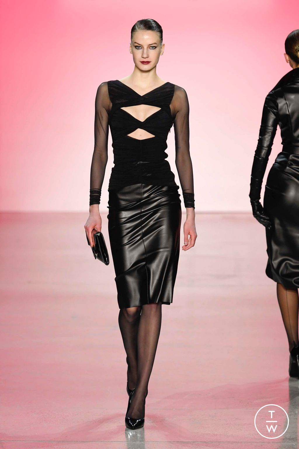 Fashion Week New York Fall/Winter 2023 look 26 from the Chiara Boni collection womenswear