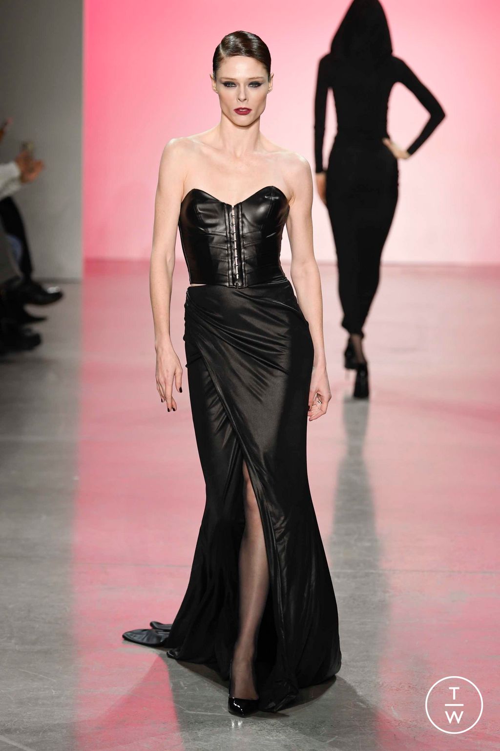 Fashion Week New York Fall/Winter 2023 look 45 de la collection Chiara Boni womenswear