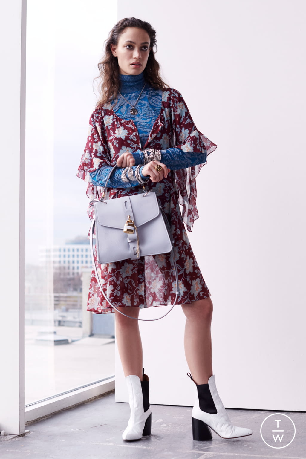 Fashion Week Paris Pre-Fall 2019 look 18 from the Chloé collection 女装
