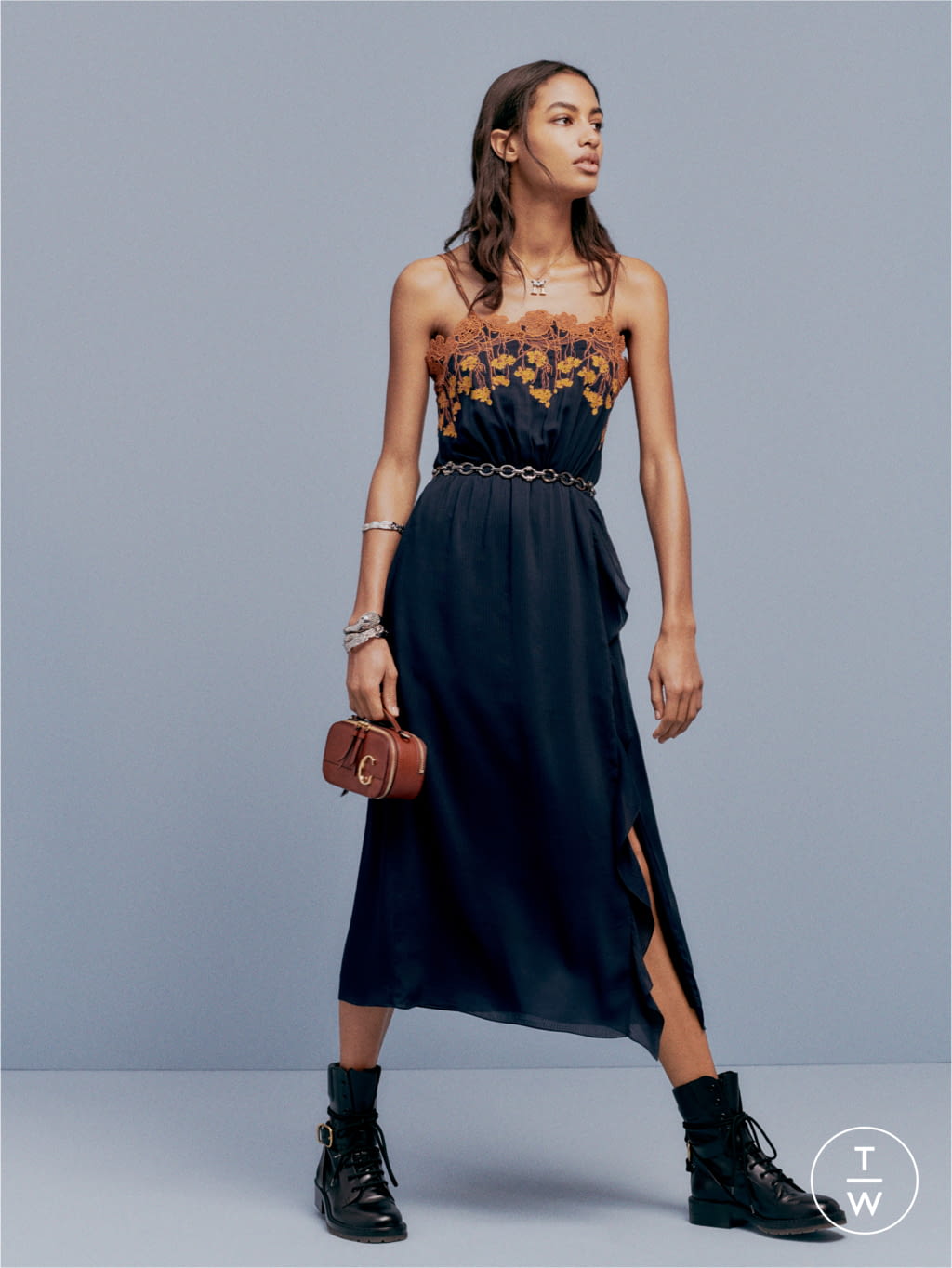 Fashion Week Paris Pre-Fall 2020 look 2 from the Chloé collection womenswear