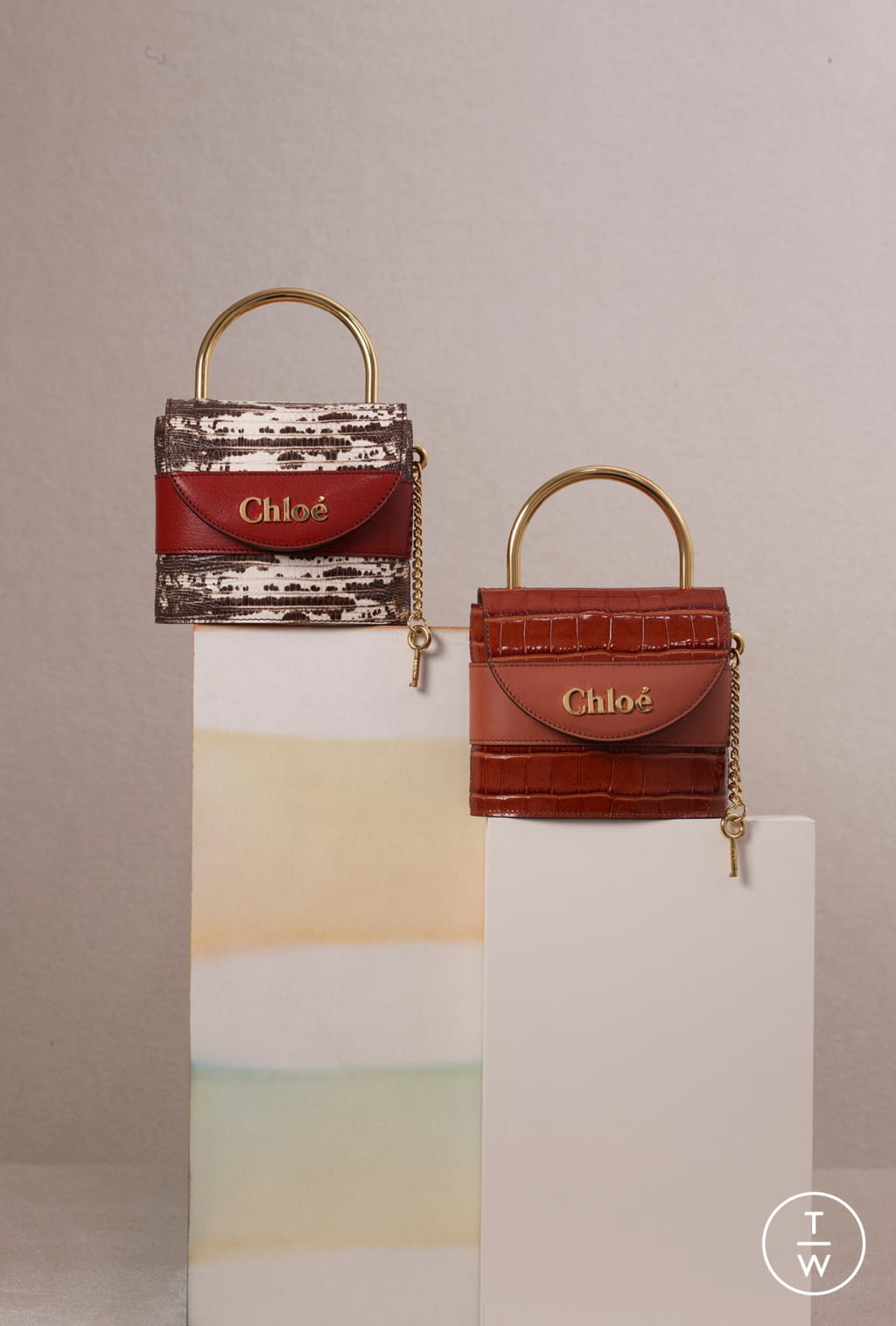 Fashion Week Paris Fall/Winter 2019 look 4 from the Chloé collection womenswear accessories