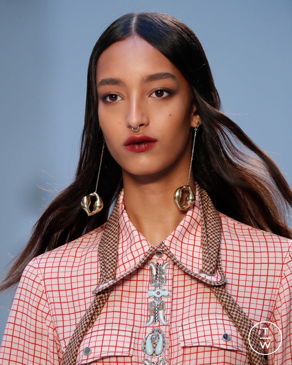 Fashion Week Paris Fall/Winter 2020 look 3 from the Chloé collection 女装配饰