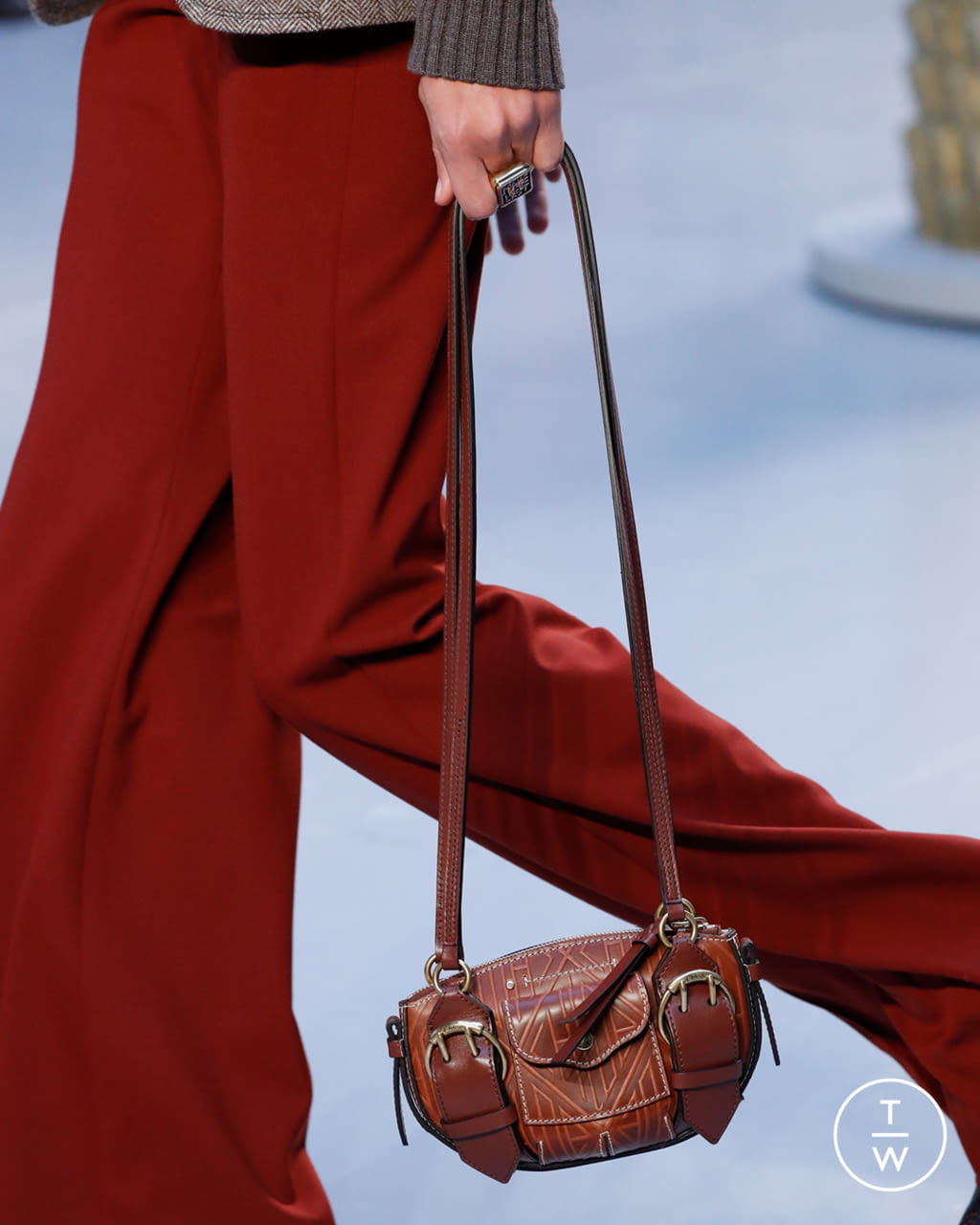 Fashion Week Paris Fall/Winter 2020 look 8 from the Chloé collection womenswear accessories