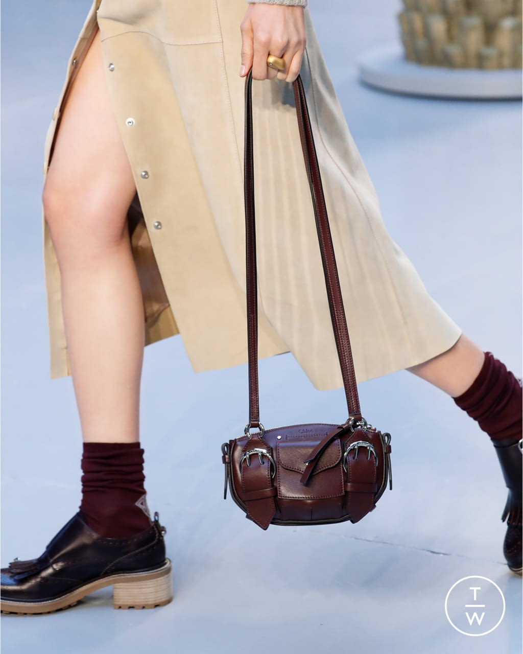 Fashion Week Paris Fall/Winter 2020 look 10 from the Chloé collection womenswear accessories