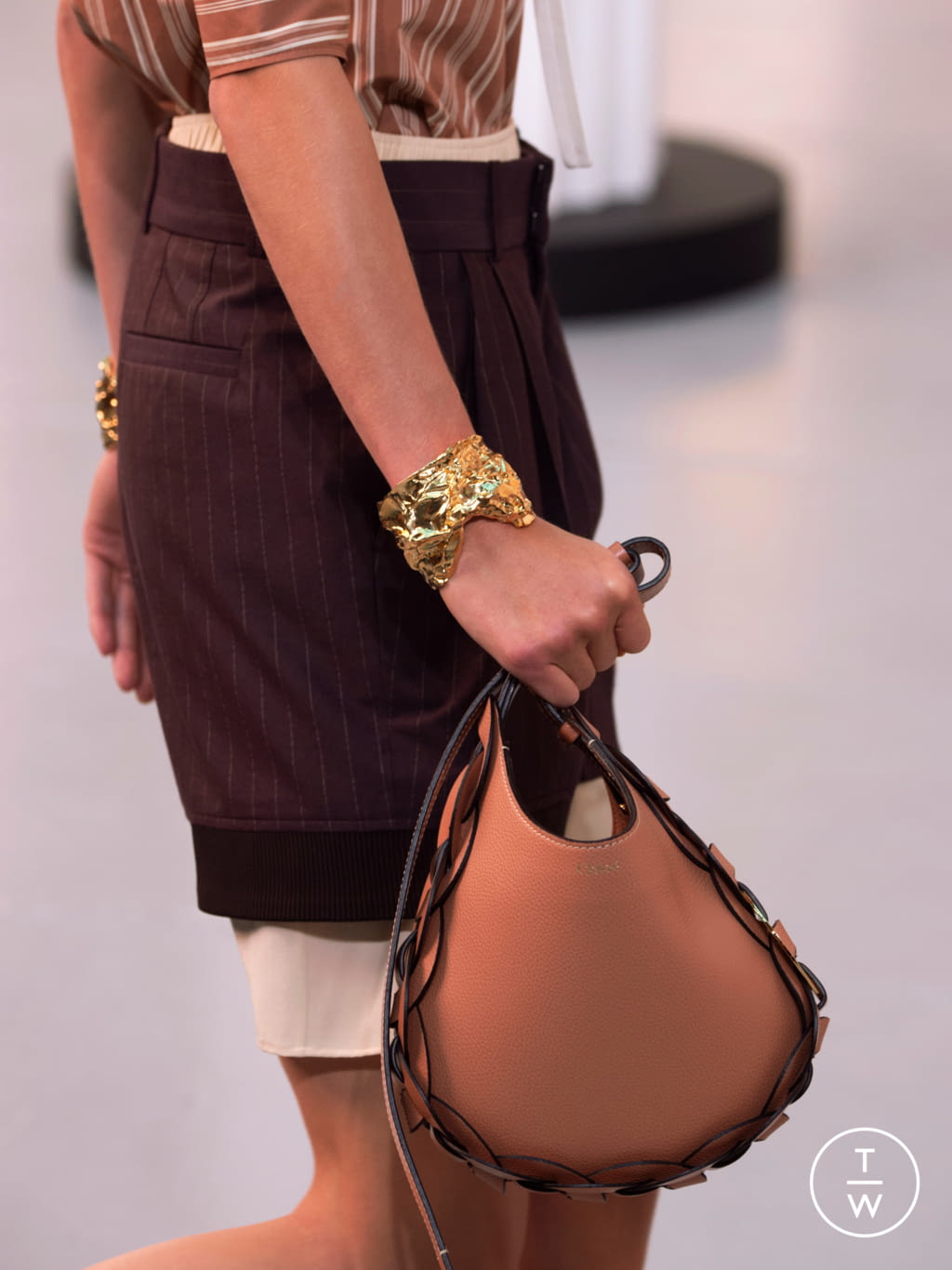Fashion Week Paris Spring/Summer 2020 look 4 from the Chloé collection womenswear accessories