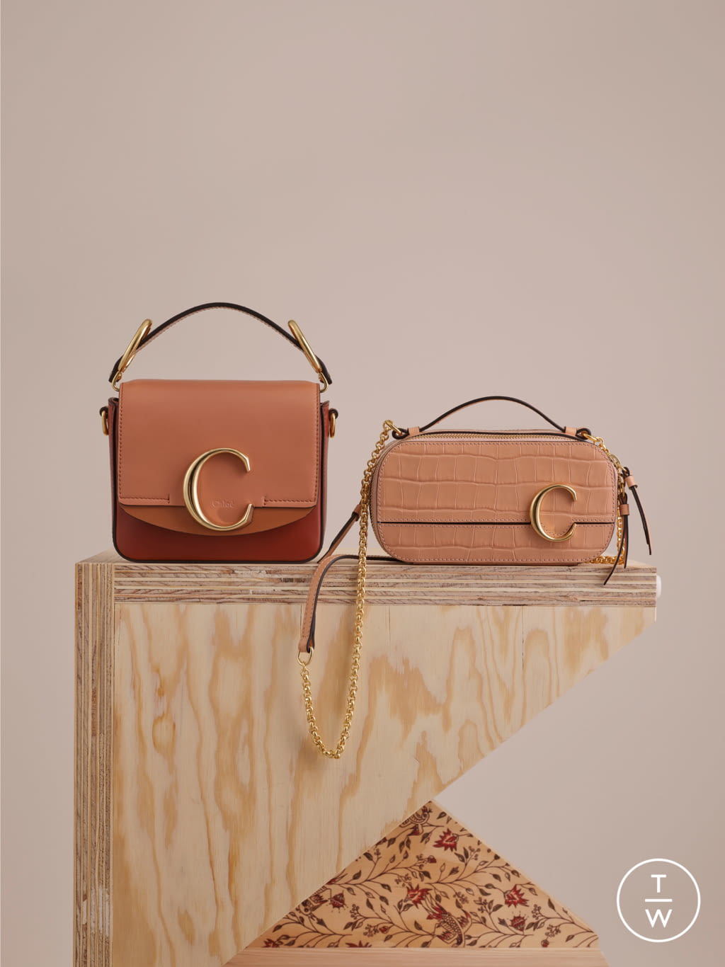 Fashion Week Paris Spring/Summer 2020 look 10 from the Chloé collection womenswear accessories