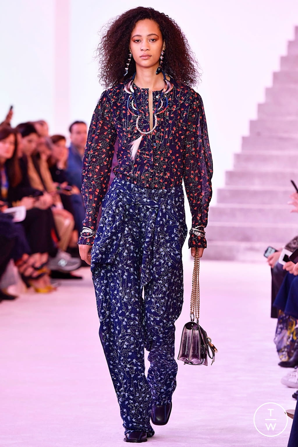Fashion Week Paris Fall/Winter 2019 look 54 from the Chloé collection womenswear