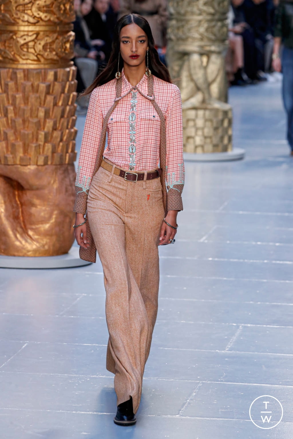 Fashion Week Paris Fall/Winter 2020 look 4 from the Chloé collection womenswear