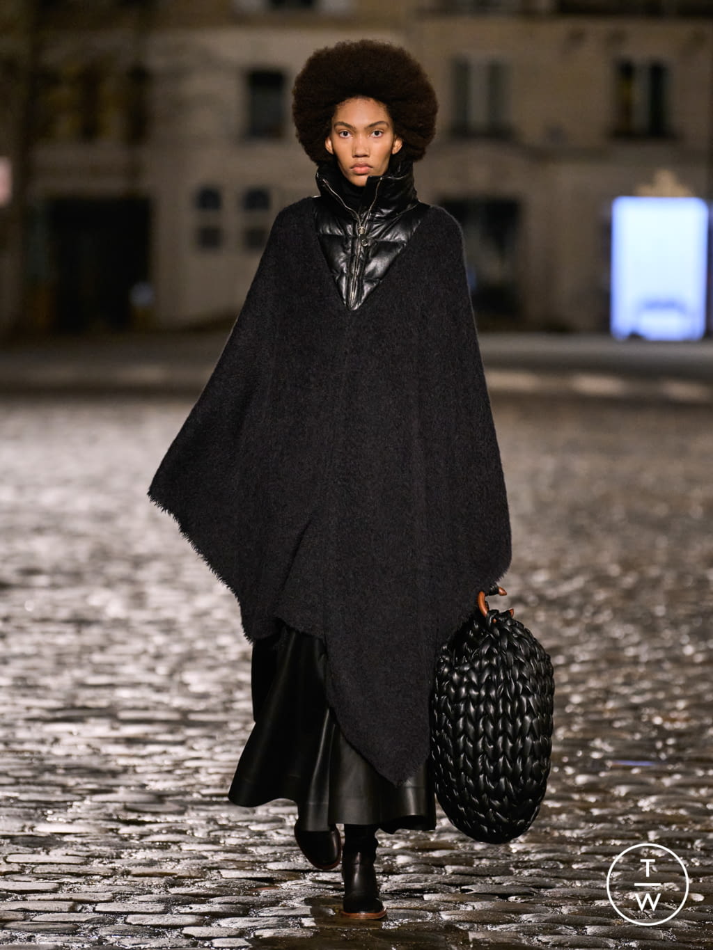Fashion Week Paris Fall/Winter 2021 look 5 from the Chloé collection womenswear