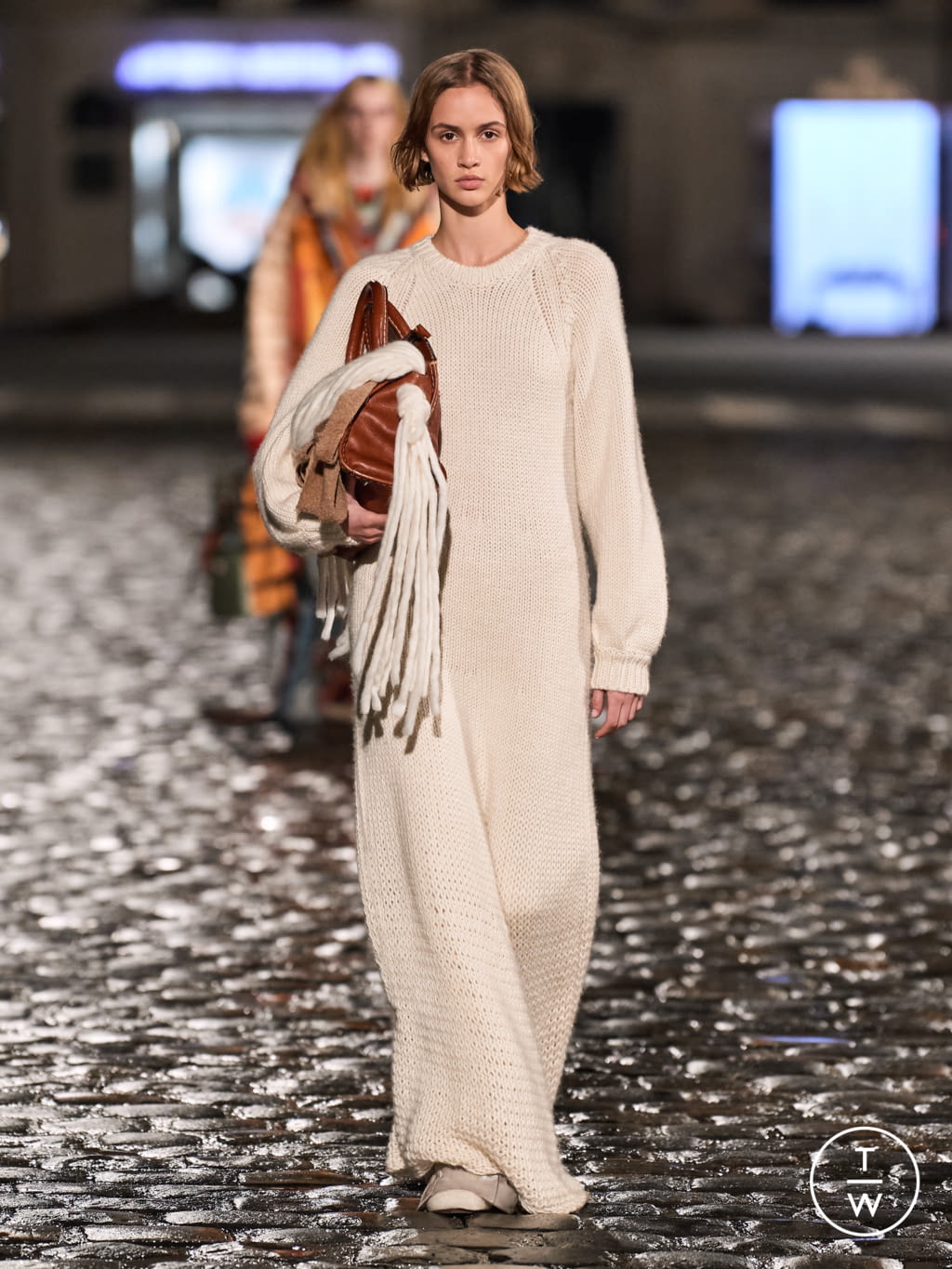 Fashion Week Paris Fall/Winter 2021 look 28 from the Chloé collection 女装
