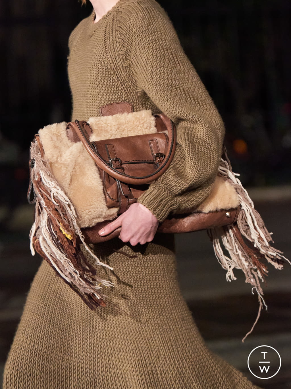Fashion Week Paris Fall/Winter 2021 look 41 from the Chloé collection womenswear accessories