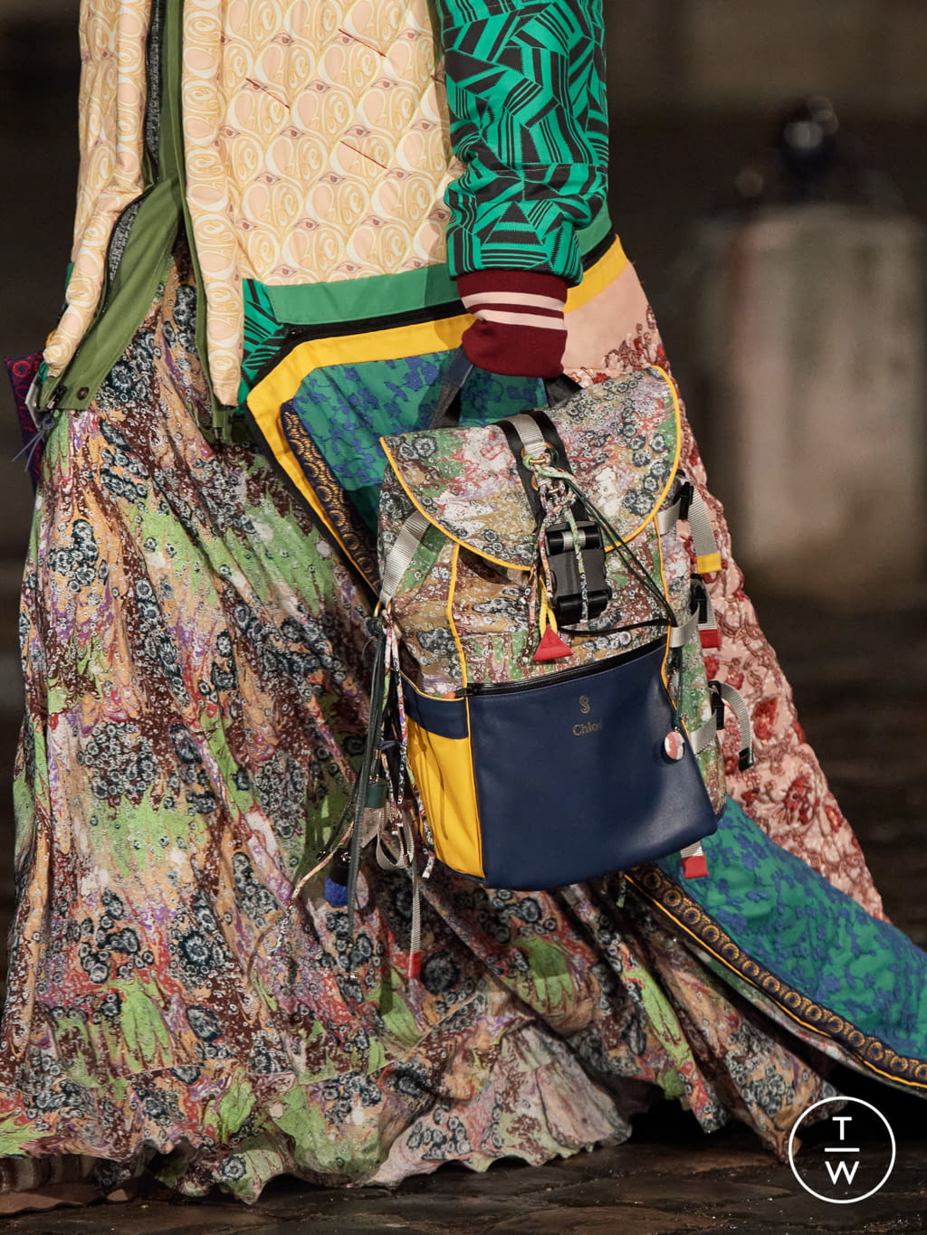 Fashion Week Paris Fall/Winter 2021 look 44 from the Chloé collection womenswear accessories
