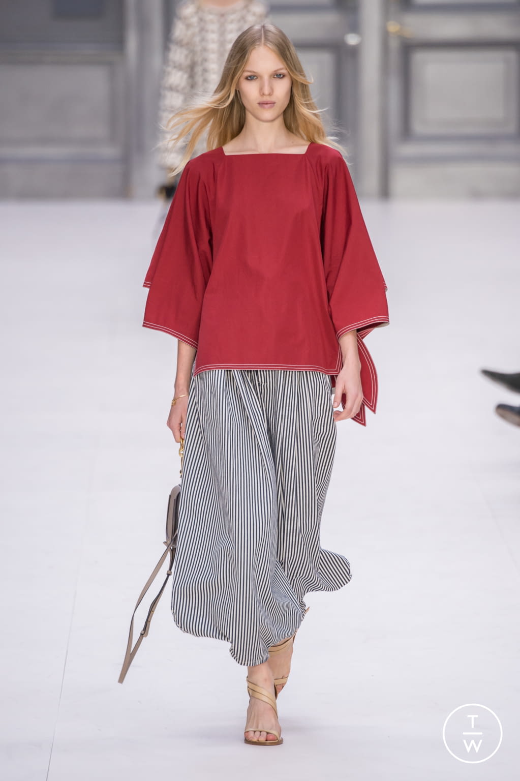 Fashion Week Paris Spring/Summer 2017 look 14 from the Chloé collection womenswear